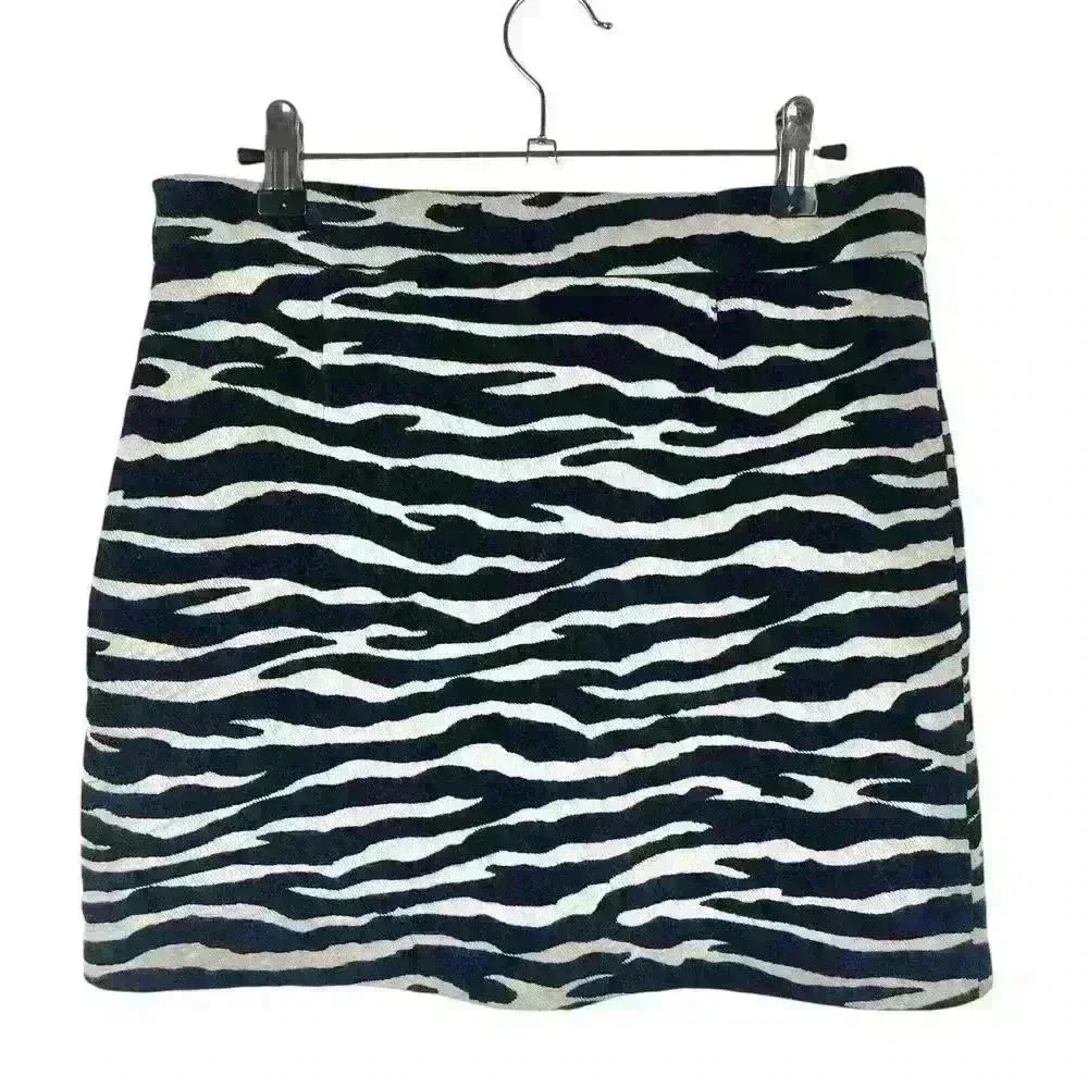 Morgan de Toi Zebra  Mini Skirt, S, Faux Wool Boho Y2K Sexy Goth Festival Style - Picture 6 of 16